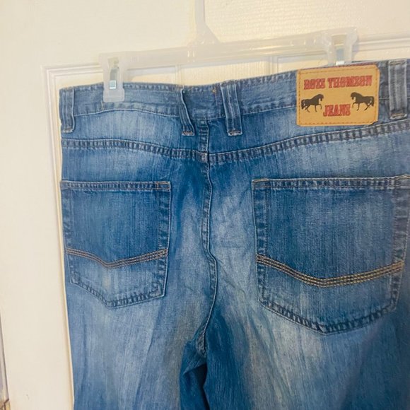 Ross Thomson Jeans size 36W X 30L lightweight blue jeans - Picture 8 of 8